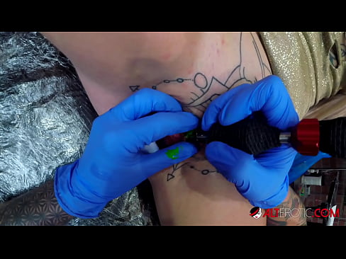 ❤️ Extremely tattooed hottie Sully Savage has a tattoo on her clitoris Porno at en-gb.pornobot.ru ❌
